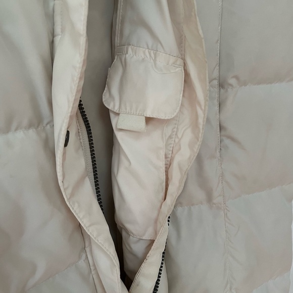 L.L. Bean Women’s Ultrawarm Coat - Long in Paperwhite - Picture 9 of 14